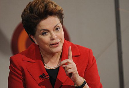 Dilma aos servidores: governo está preocupado em garantir emprego de trabalhador ‘mais frágil’