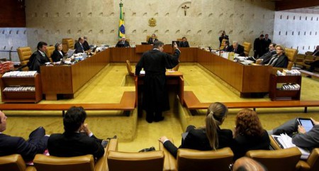 Com voto de Ayres Britto, STF condena Cunha também por lavagem de dinheiro